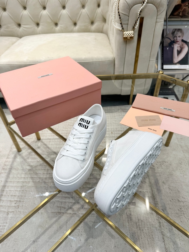 Miu Miu Casual Shoes